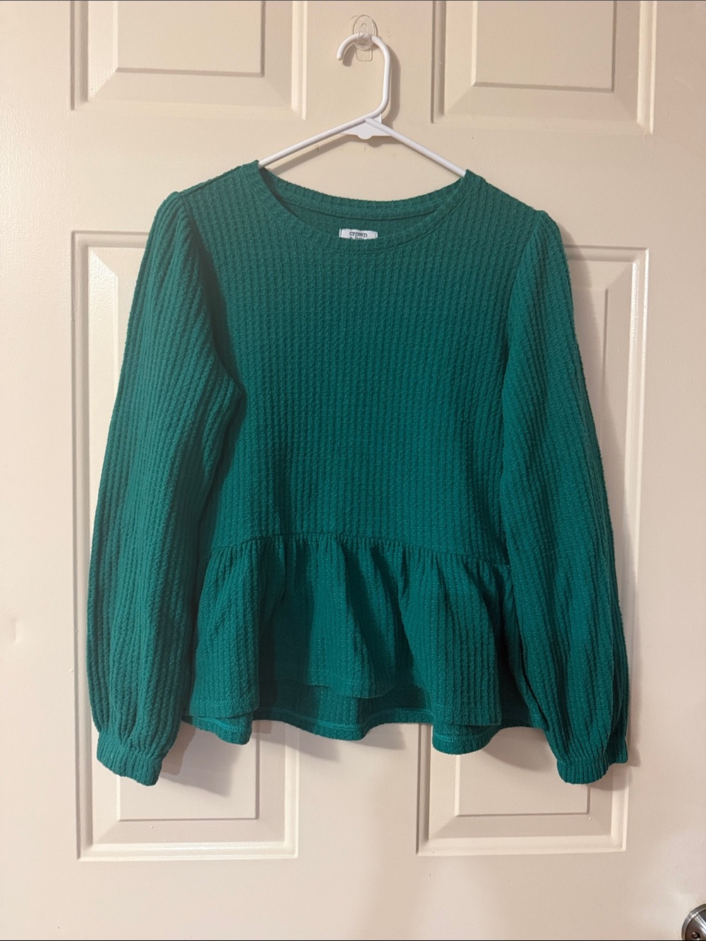 crown & ivy Emerald Green Textured Peplum Long-Sleeve Top